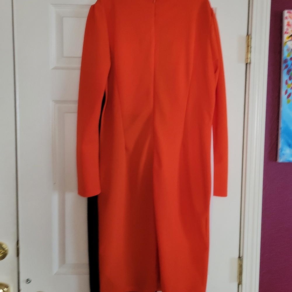 Dress - Picture 3 of 3